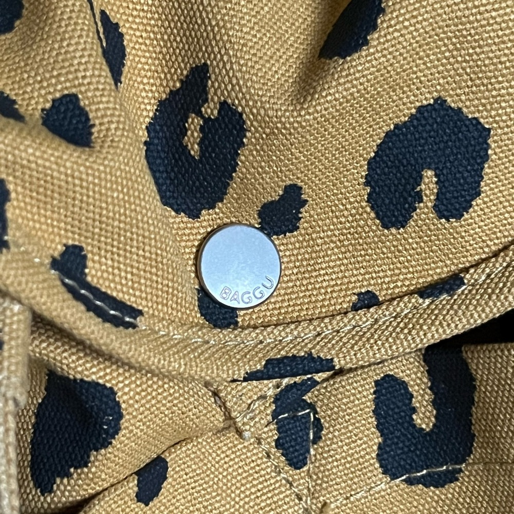 Baggu Leopard Canvas Drawstring Backpack - image 7